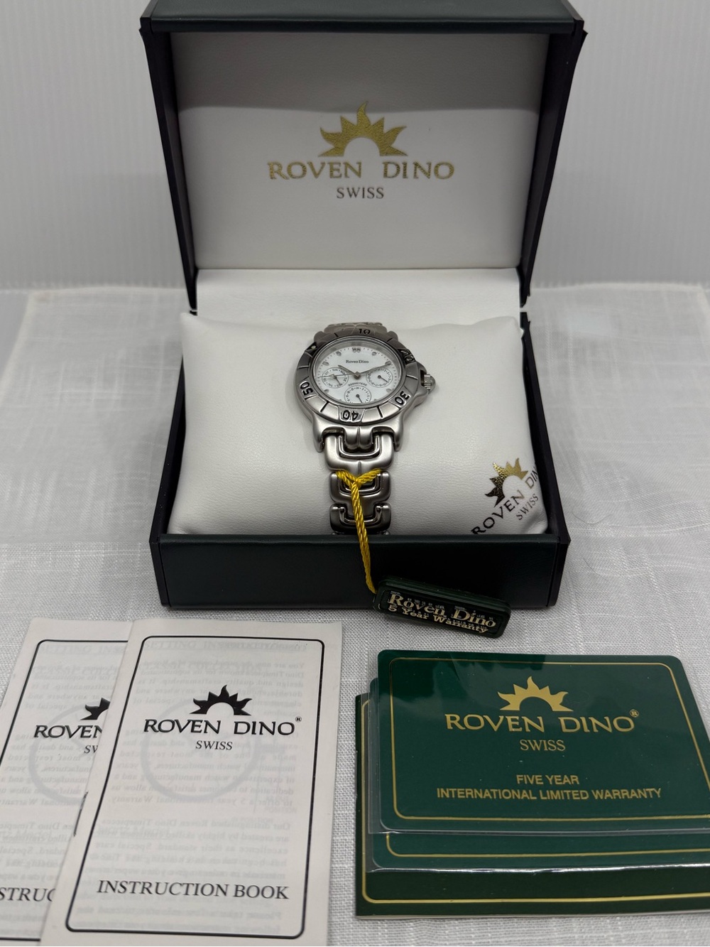 NOS 2000s Riven Dino Mach 2000 8005 200M 38mm Swiss Quartz Watch